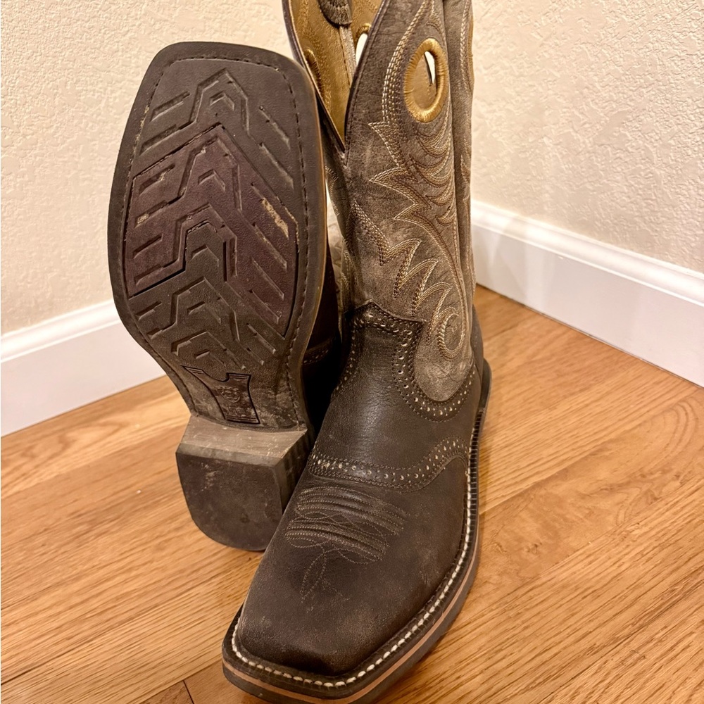 Men's Ariat Heritage Roughstock Cowboy Boots